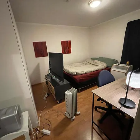 Cozy Single Bedroom Kemp